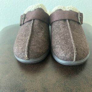 BZees ETERNITY Mule 8.5 Wide DARK BROWN nwob